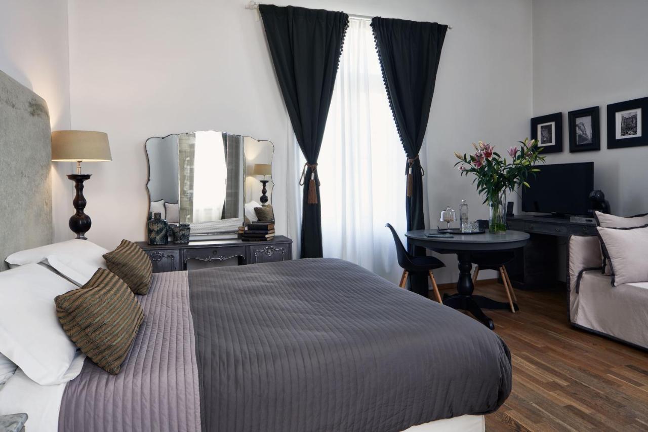 Emporikon Athens Hotel Екстериор снимка